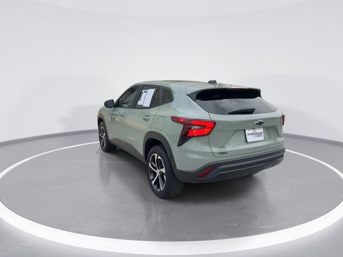 Certified 2024 Chevrolet Trax RS w/ Driver Confidence Package image 7