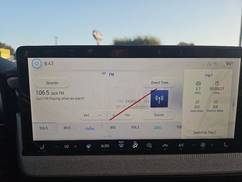 New 2025 Ford Maverick XLT w/ XLT Luxury Package image 21