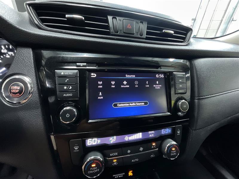 Used 2020 Nissan Rogue SV FWD image 19