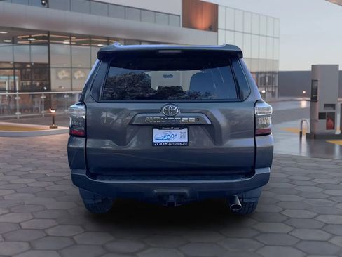 Used 2016 Toyota 4Runner SR5 image 7