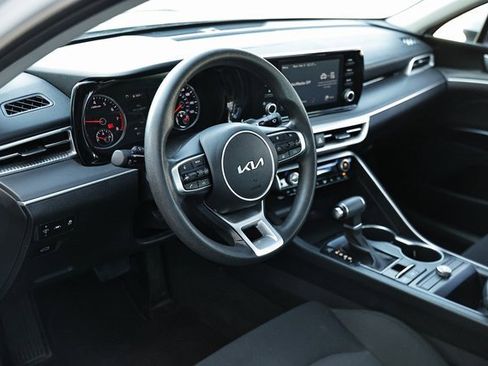 Used 2024 Kia K5 LXS image 18