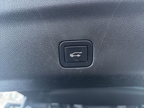 Used 2023 Chevrolet Tahoe RST AWD/4WD image 21