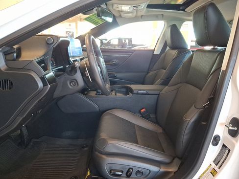 Used 2023 Lexus ES 350 w/ Premium Package image 14