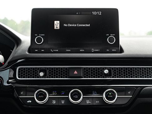 Used 2025 Honda Civic Sport image 29