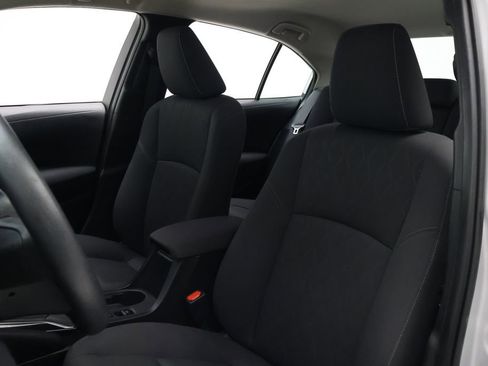 Used 2024 Toyota Corolla LE FWD image 13