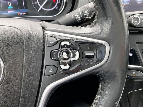 Used 2017 Buick Regal Premium image 15