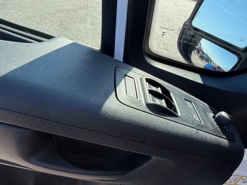 New 2025 RAM ProMaster 1500 w/ Safety Group FWD image 11