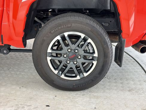 Used 2024 Toyota Tacoma TRD Sport w/ TRD Sport Premium Package RWD image 11