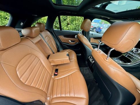 Used 2020 Mercedes-Benz GLC 43 AMG GLC 43 AMG image 10