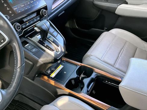 Used 2020 Honda CR-V Touring image 17