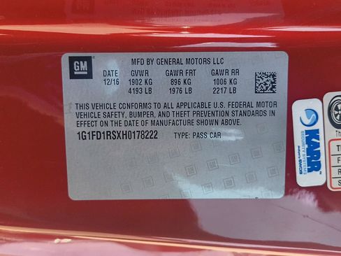 Used 2017 Chevrolet Camaro LT RWD image 10