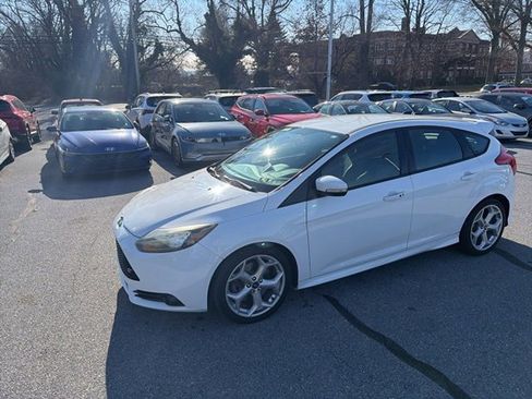 Used 2014 Ford Focus ST image 3