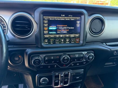 Used 2021 Jeep Gladiator Sport w/ Quick Order Package 24Q 80Th AWD/4WD image 19