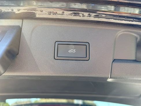 Used 2026 Volkswagen Atlas SE image 22