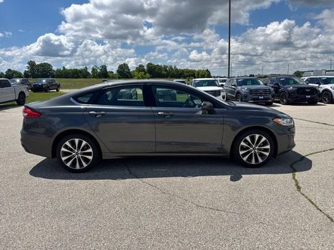 Used 2020 Ford Fusion SE AWD/4WD image 2