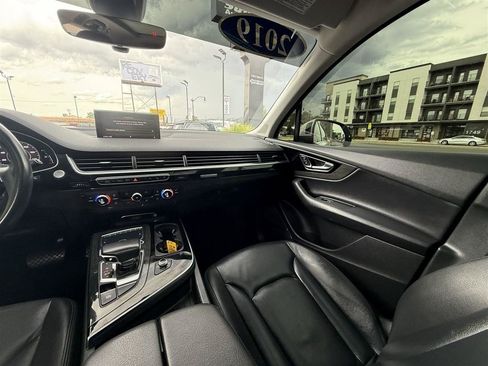 Used 2019 Audi Q7 3.0T Premium Plus w/ Premium Plus Package AWD/4WD image 28
