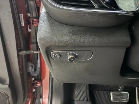 Used 2023 Buick Envision Essence w/ Sport Touring Package AWD/4WD image 19