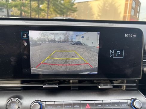 Used 2025 Hyundai Kona SEL image 17