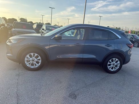 Used 2023 Ford Escape Active AWD/4WD image 6