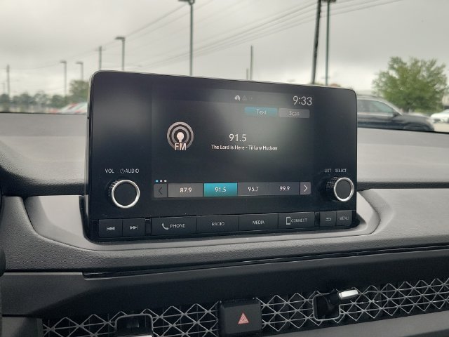 Used 2023 Honda Accord EX image 19