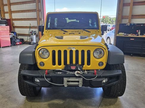 Used 2015 Jeep Wrangler Unlimited Rubicon AWD/4WD image 11