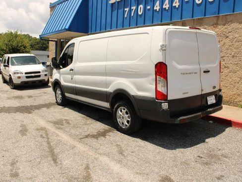Used 2016 Ford Transit 250 130 Low Roof RWD image 4