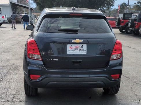 Used 2019 Chevrolet Trax LS w/ Tint and Cruise Package image 7