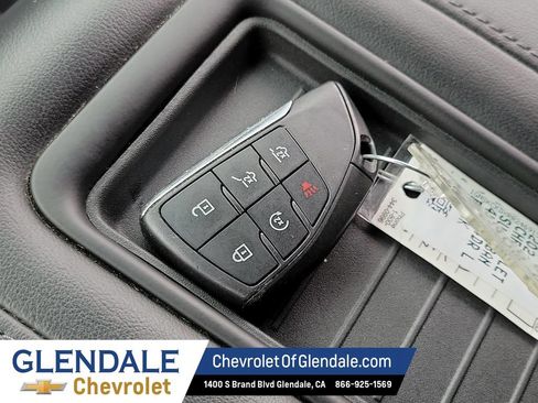 Used 2024 Chevrolet Suburban LT AWD/4WD image 35