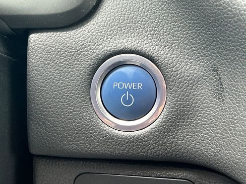 Used 2024 Toyota Tundra Limited image 31