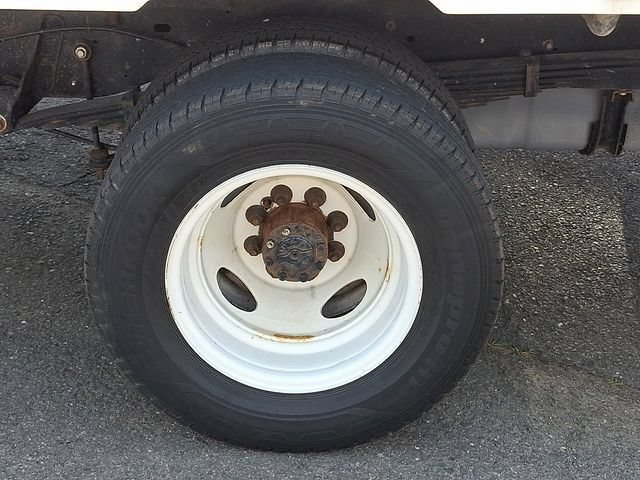 Used 2024 Ford E-450 and Econoline 450 Super Duty RWD image 38