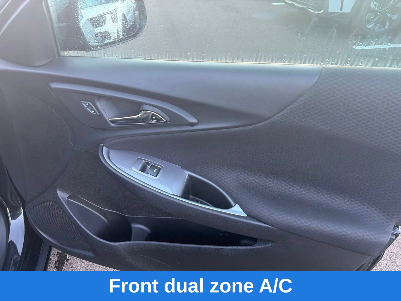 Used 2024 Chevrolet Malibu LT FWD image 24