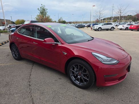 Used 2018 Tesla Model 3 Long Range image 3