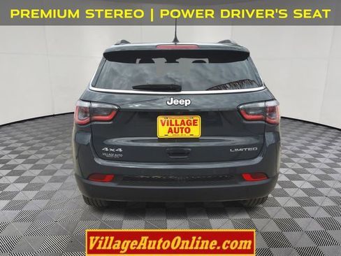 Used 2017 Jeep Compass Limited AWD/4WD image 3