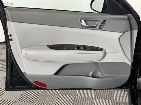 Used 2018 Kia Optima EX w/ Premium Package image 32