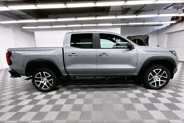 Used 2024 Chevrolet Colorado Z71 w/ Z71 Convenience Package 2 AWD/4WD image 15