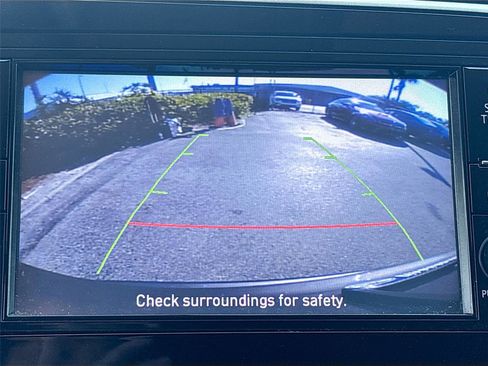 Used 2020 Mitsubishi Outlander ES image 14