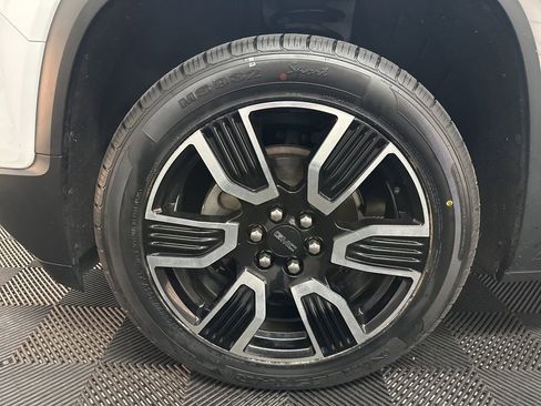 Used 2019 GMC Acadia SLT w/ Black Edition image 39