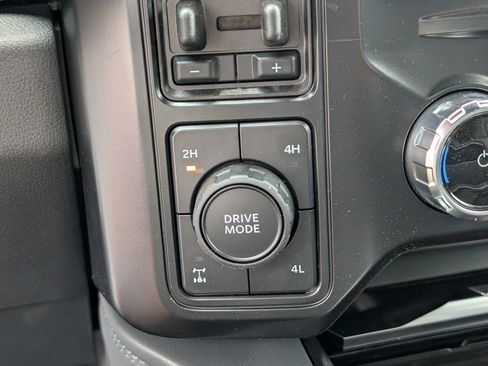 New 2026 Ford F250 Platinum image 32