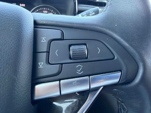 Used 2023 Cadillac XT6 Premium Luxury w/ Technology Package FWD image 61