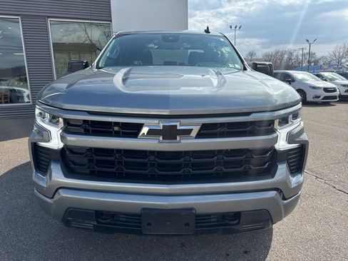 Used 2023 Chevrolet Silverado 1500 RST image 3