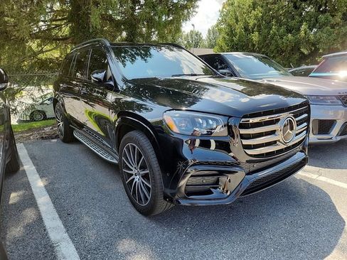 Used 2024 Mercedes-Benz GLS 580 4MATIC image 1