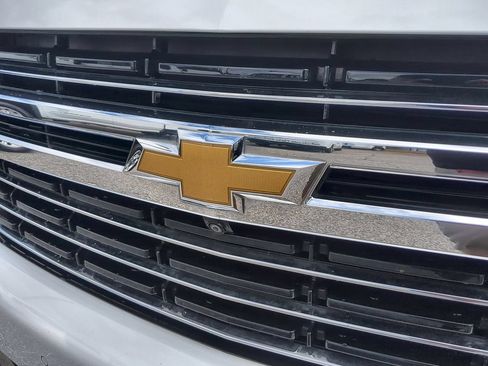 Used 2022 Chevrolet Tahoe LT w/ LT Signature Package AWD/4WD image 32