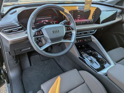 New 2025 Audi Q5 Premium Plus image 7
