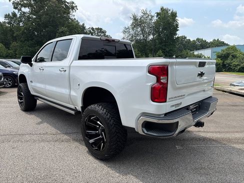 Used 2021 Chevrolet Silverado 1500 LTZ w/ LTZ Premium Package AWD/4WD image 5