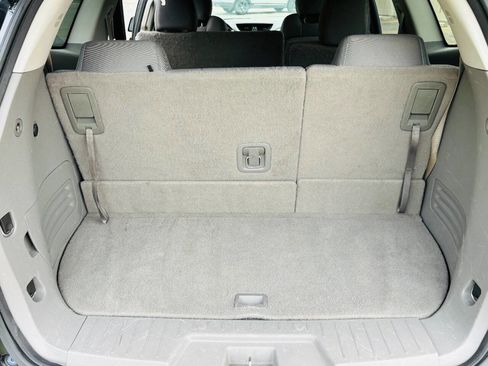 Used 2015 Chevrolet Traverse LT image 16