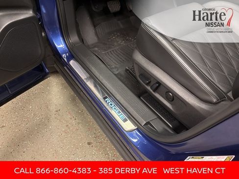 Certified 2023 Nissan Rogue Platinum image 19