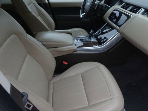 Used 2020 Land Rover Range Rover Sport HSE Dynamic image 19