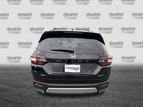 Certified 2023 Honda Pilot Elite image 9