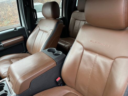 Used 2014 Ford F250 Platinum w/ FX4 Off-Road Package image 25