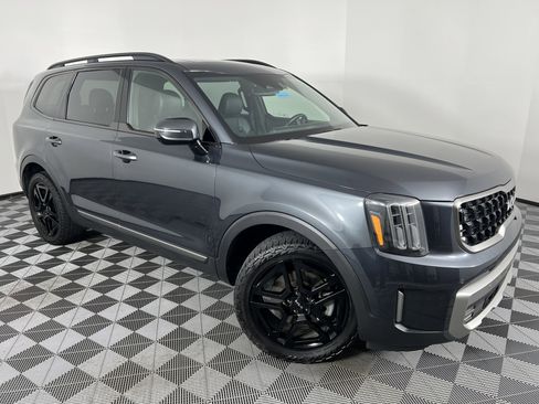 Used 2023 Kia Telluride SX X-Line AWD/4WD image 2